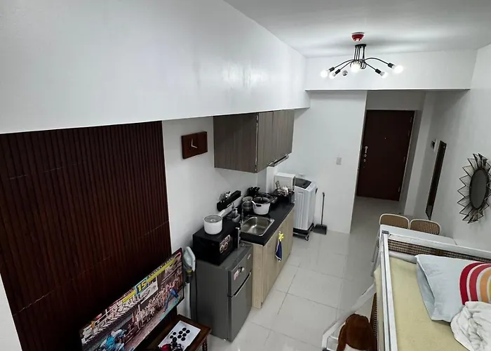 Modern With Balcony And View Near Bgc * Manila