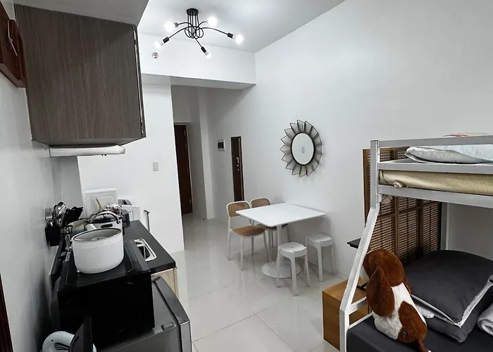 Apartment Modern With Balcony And View Near Bgc Manila
