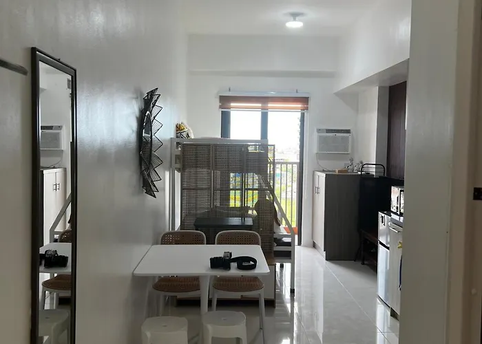 Modern With Balcony And View Near Bgc *